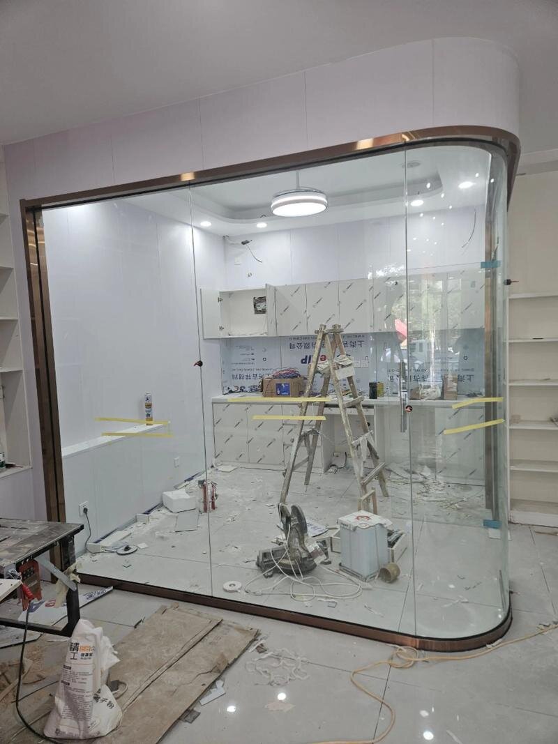 栖霞区热弯玻璃异形展柜玻璃 - 哪里好